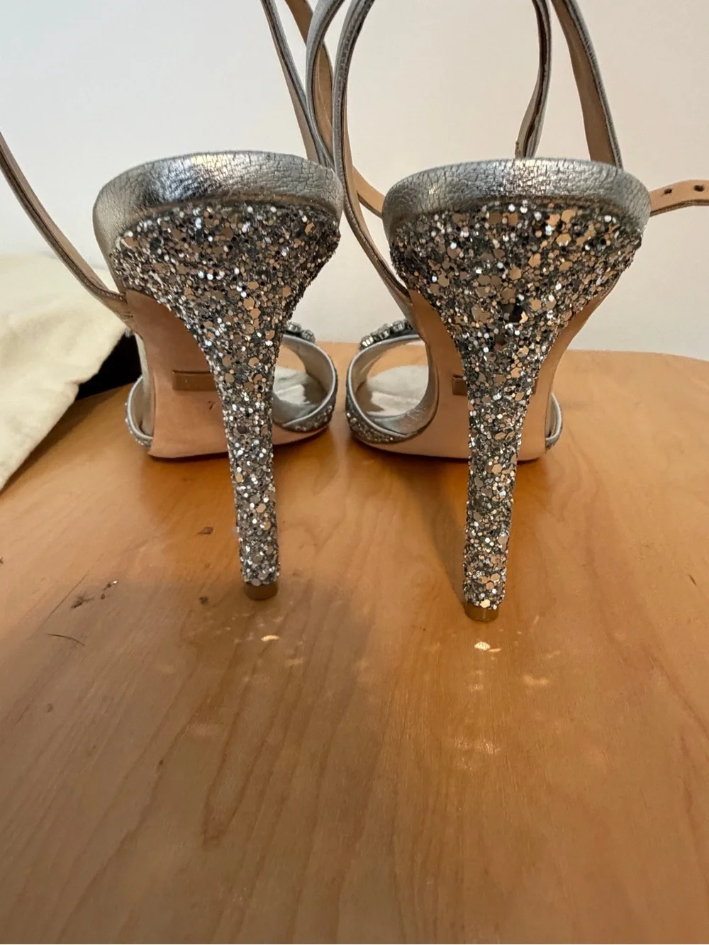 Badgley Mischka Silver Jeweled Women's Evening heels